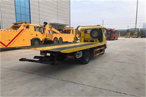 新林区非事故拖车