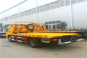 新林区附近拖车救援搭电