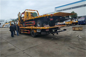 新林区同城汽车补胎